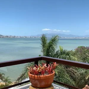 Alojamento de Acomodação e Pequeno-almoço Suítes Com Vista Panorâmica De